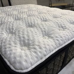 Aireloom Night Stars Monroe Plush Luxetop Queen Mattress