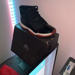 Jordan 11 Bred