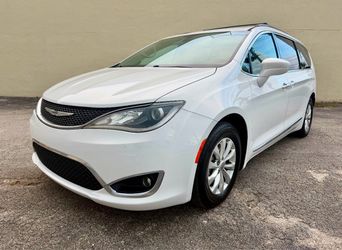 CHRYSLER PACIFICA 2017