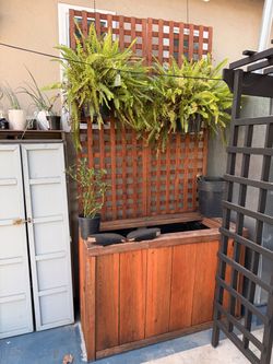 Wooden Raised box planter w/Trellis - BEST OFFER
