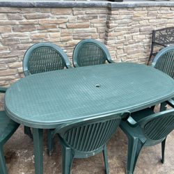Outdoor Dining Set