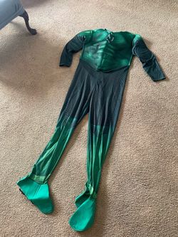 Green lantern costume size: L