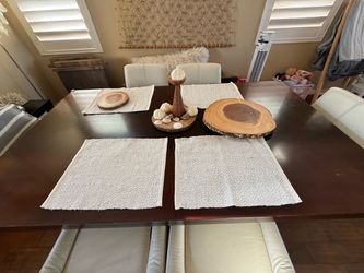 Extendable Dining Table - seats 8, no chairs