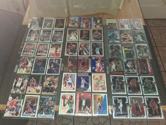 A collection of basketball cards.. many holograms. Selling as a bundle. Awesome condition! All sales final.
