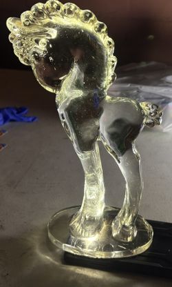 Glass Horse Home Decor