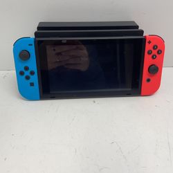 Nintendo Switch 200063