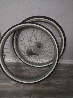 Bike Wheels with Whitewall Tires – Set of 2