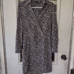 Moda International L/S 100% Silk Faux Wrap Dress Blck/Wht Geo Print Sz 4