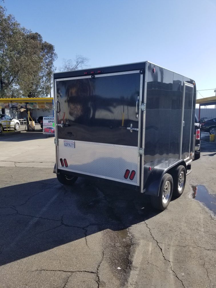 2018 enclosed 8X10 trailer