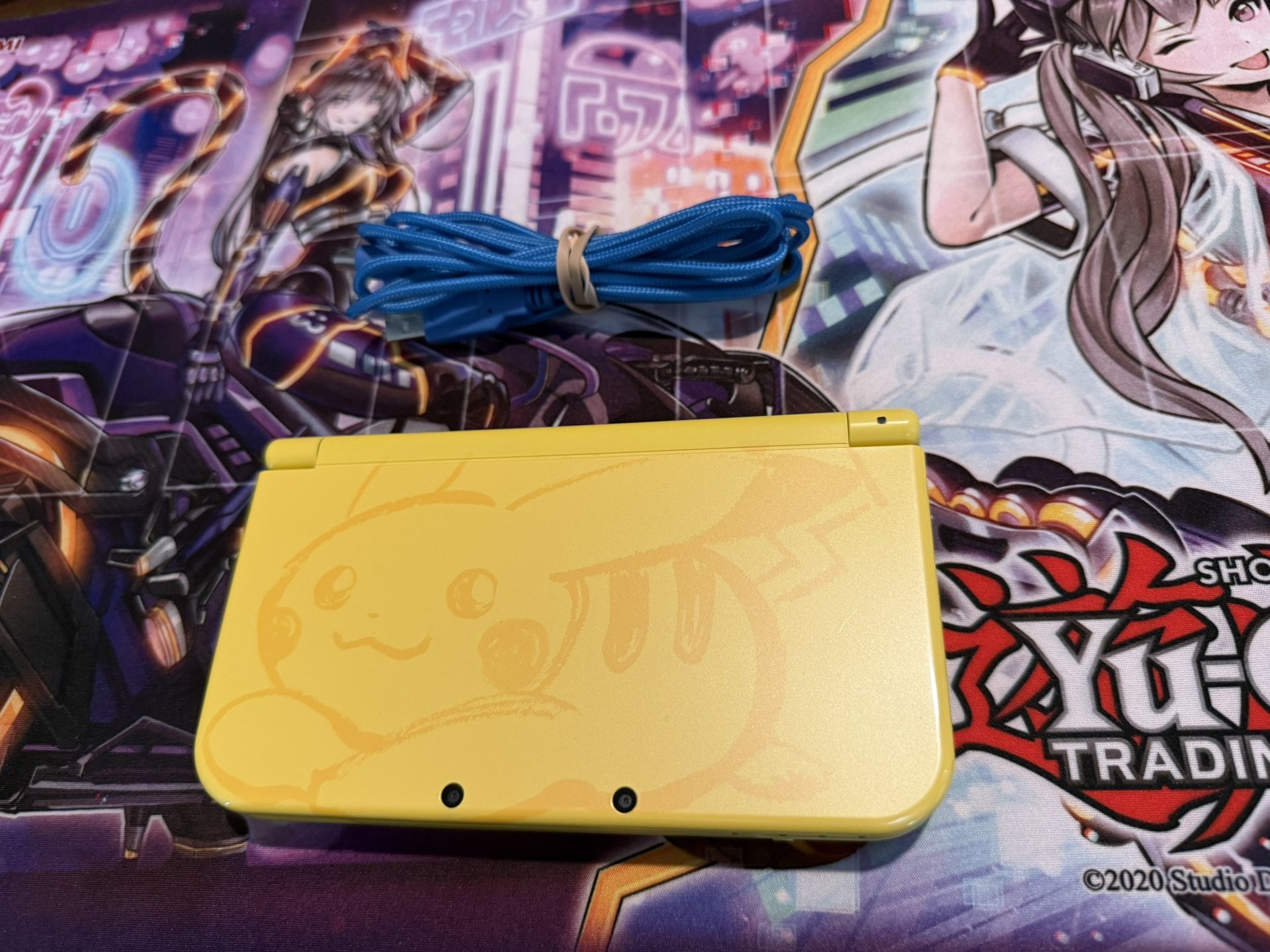 New Nintendo 3DS XL Pikachu Yellow Edition