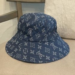 Louis Vuitton Bucket Hat !! 