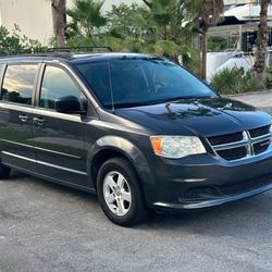 Dodge Grand Caravan  Grey