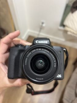 Canon EOS M50