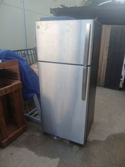 GE Refrigerator stainless steel