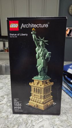 LEGO Architecture Statue of Liberty Set 21042