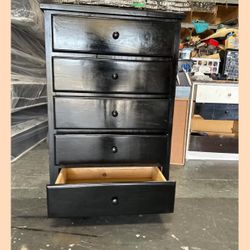 5 drawers dresser / Five drawers dresser
