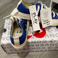 Play  Comme des Garcons Converse