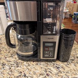 12 Cup Hot/Iced Coffee Maker