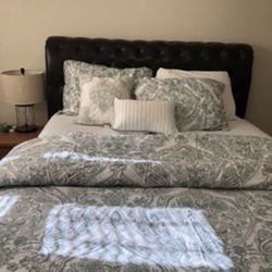 Luxury Bed Queen Size