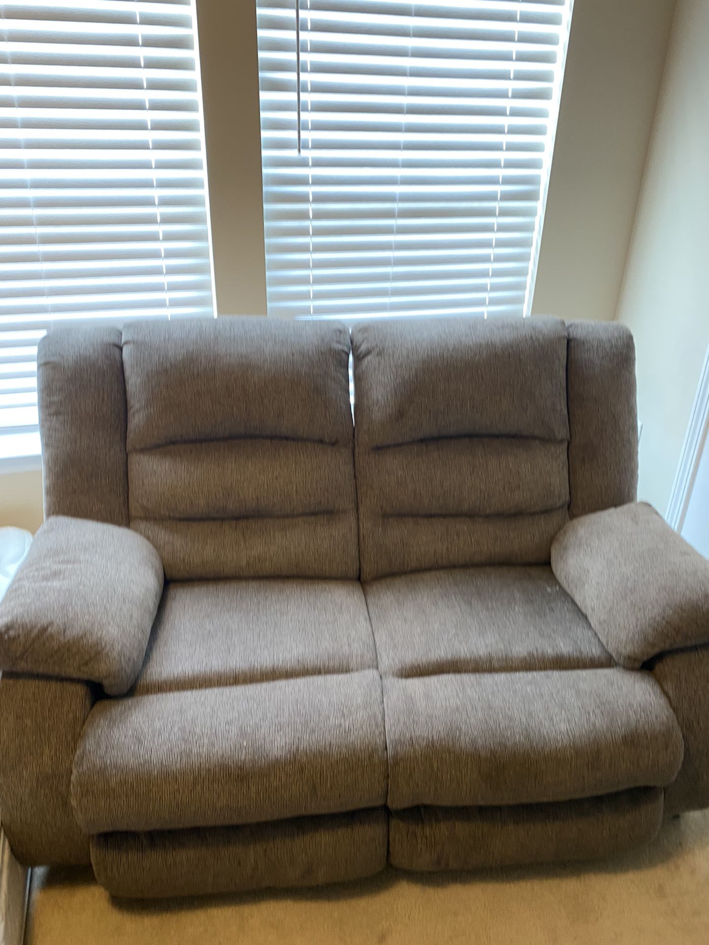 Reclining Couch 