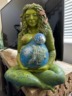 Gaia Decoration (Mother Earth)