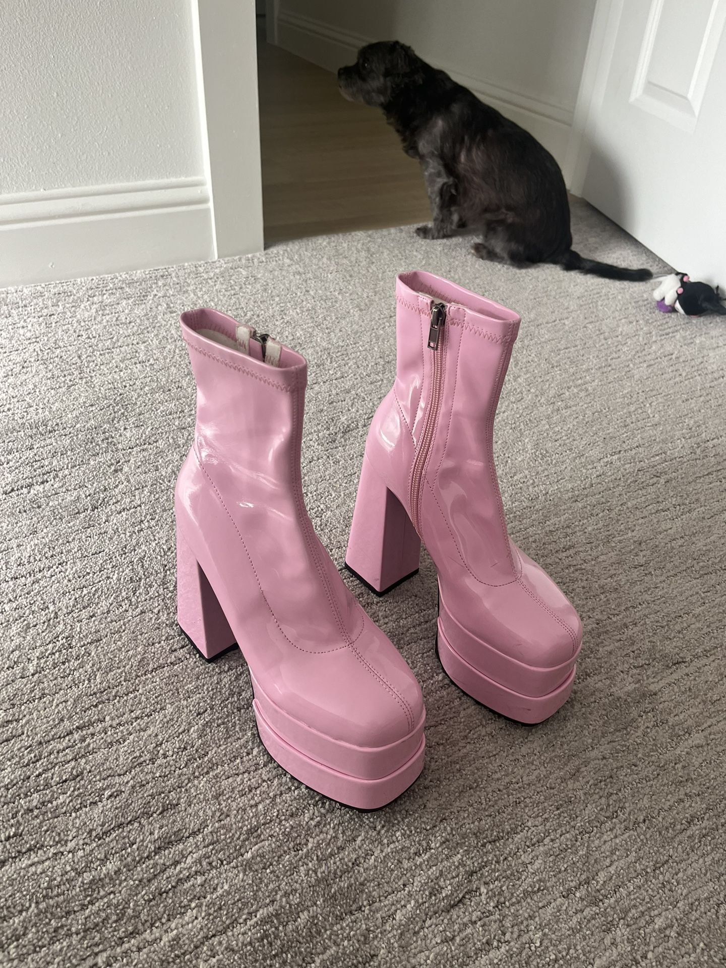 LAMODA Boots Size 5