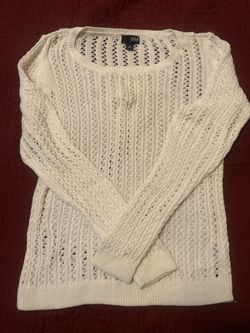White knit sweater