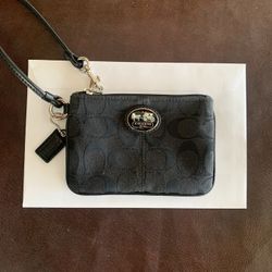 Authentic Coach Signature C Black Jacquard Small Wristlet Wallet