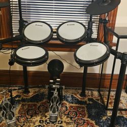 DonnerDED 200 Electric Drum Set.