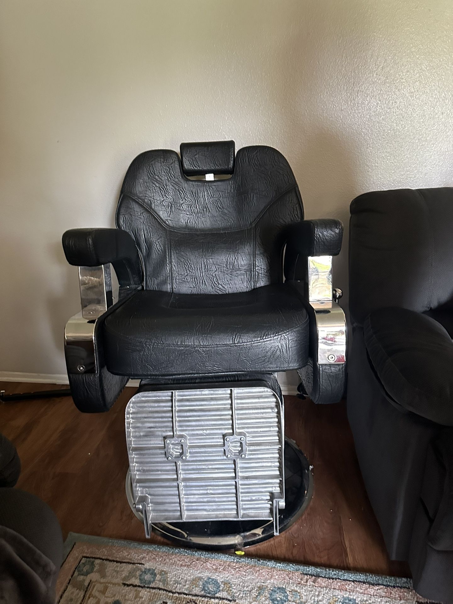 Barber Chair 