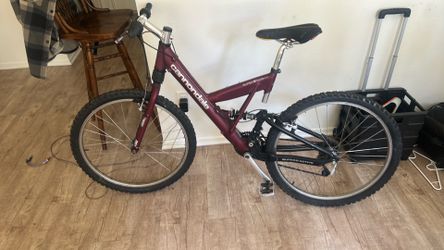 Cannondale super V 900 suspension mountain bike