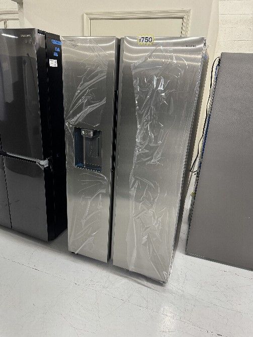 New  Stainless Steel Side by Side Fridge 1 Year Warranty
