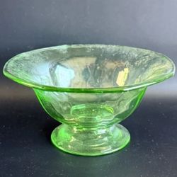vintage uranium glass small fruit/candy bowl