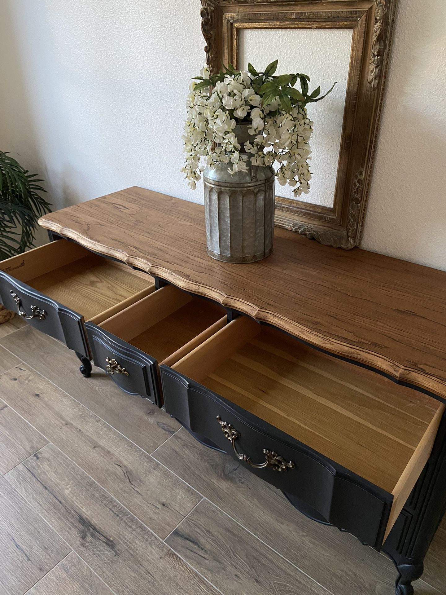 French Provincial Dresser Credenza By Thomasville for Sale in San