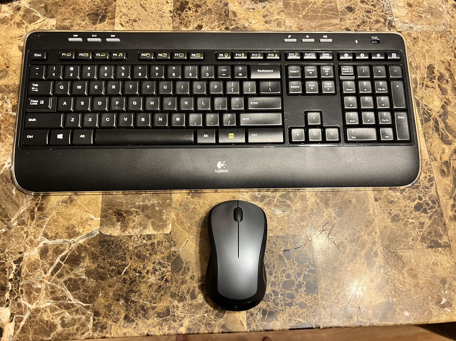 Logitech Wireless Keyboard And Mouse 