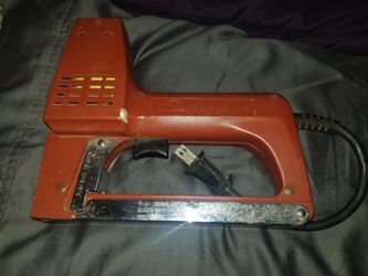 Electric staple gun