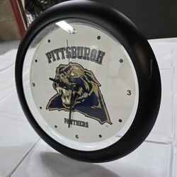 Pittsburgh Panthers Clock