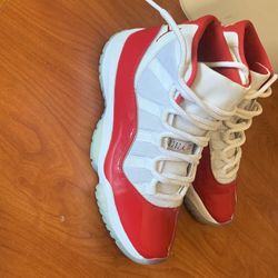 11s Size 8