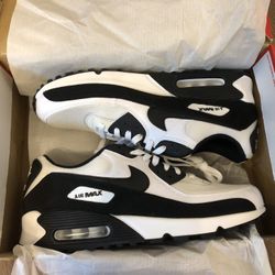 Brand New Nike Air Max 90 White / Black Size 12