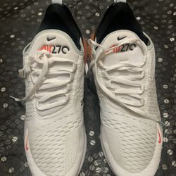 Nike 270
