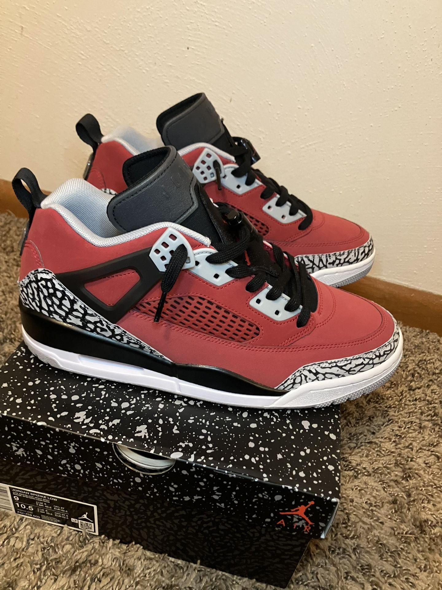 Jordan Spizike Low. Brand New Size 9 $100