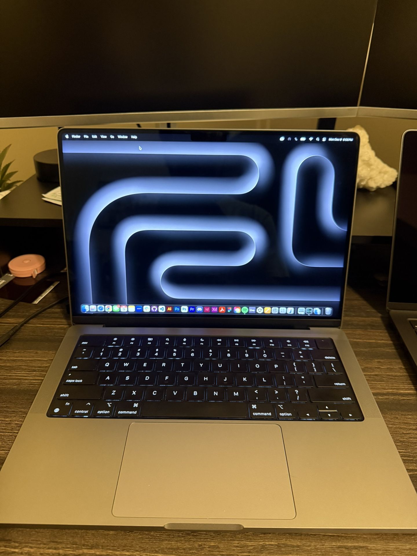 MacBook Pro 2023 M2 Pro Chip, 16 Ram 512gb
