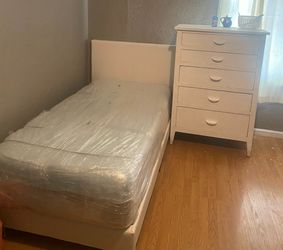 Twin bed