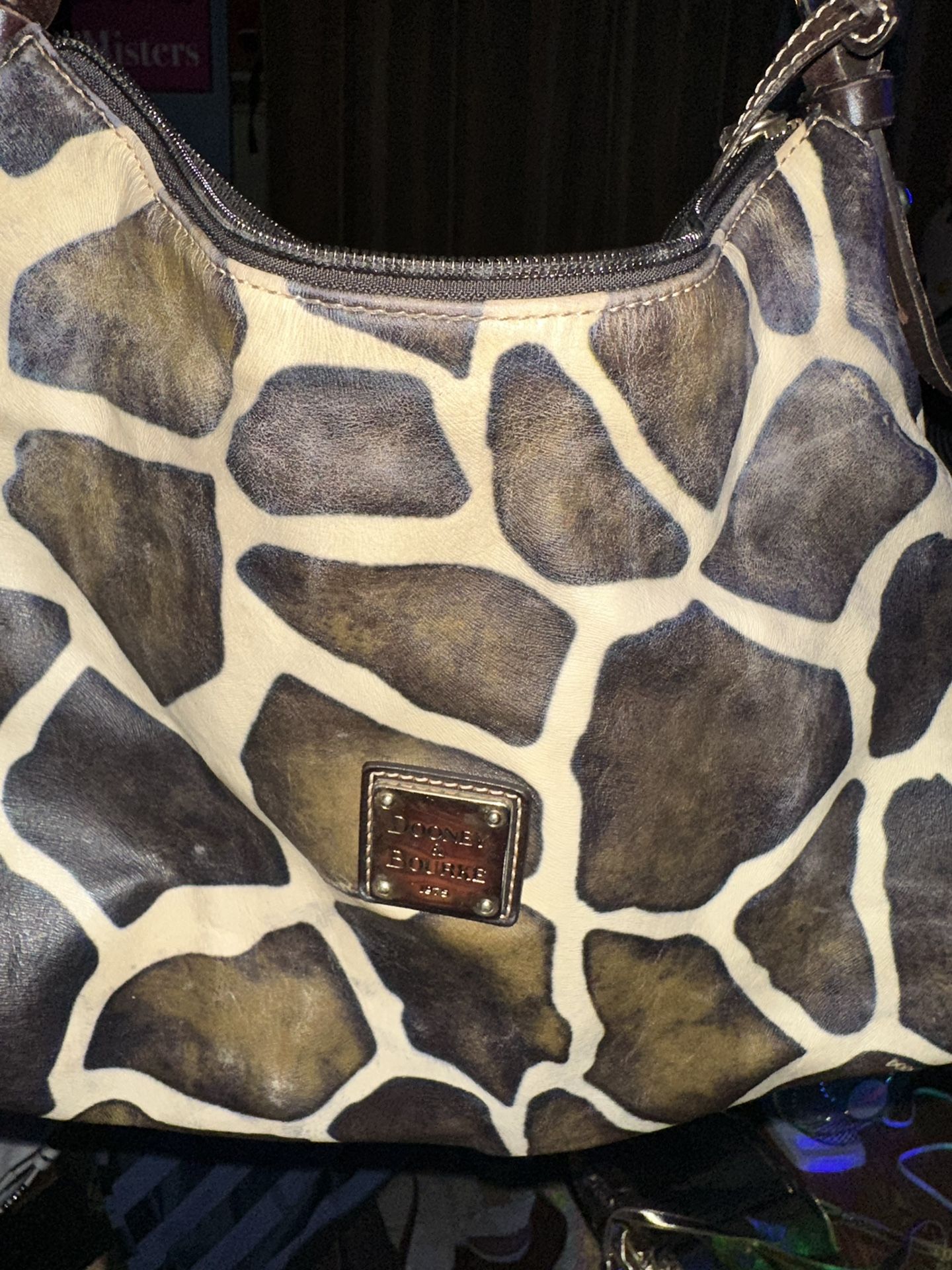 Vtg DOONEY & BOURKE Large Giraffe Animal Print Shoulder Handbag Purse Brown