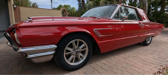 1965 Ford Thunderbird