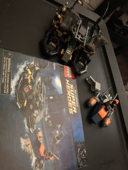 LEGO DC SUPER HEROES 76034 THE BATBOAT HARBOR PURSUIT