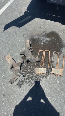 3 inch Lift kit for 2 wheel drive Obs truck will also fit Tahoe and suburban