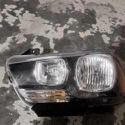 Dodge charger 2011 headlight