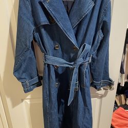 Levi’s Premium Women’s Spade Trench Coat size M, 100% Cotton, Pockets, Belted