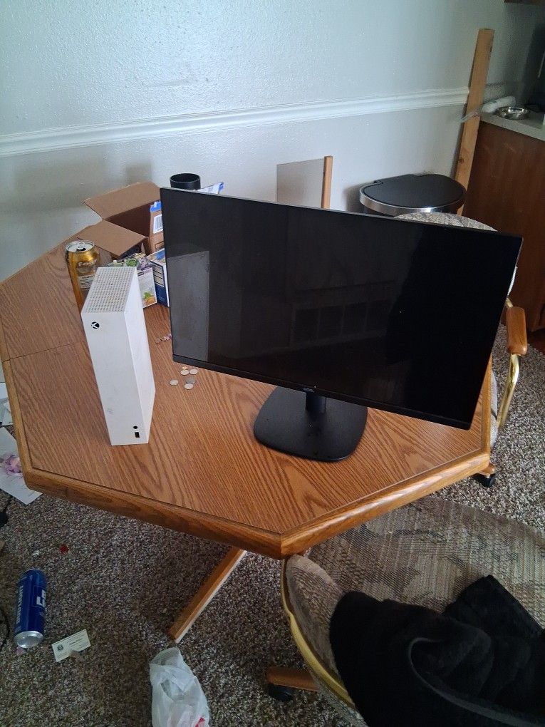 Xbox One Series S, Onn. 60hz Monitor